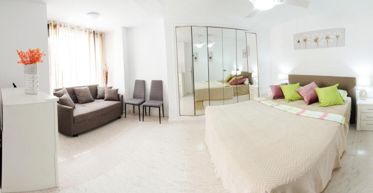 טורבייחה Holiday Suite Playa Del Cura מראה חיצוני תמונה