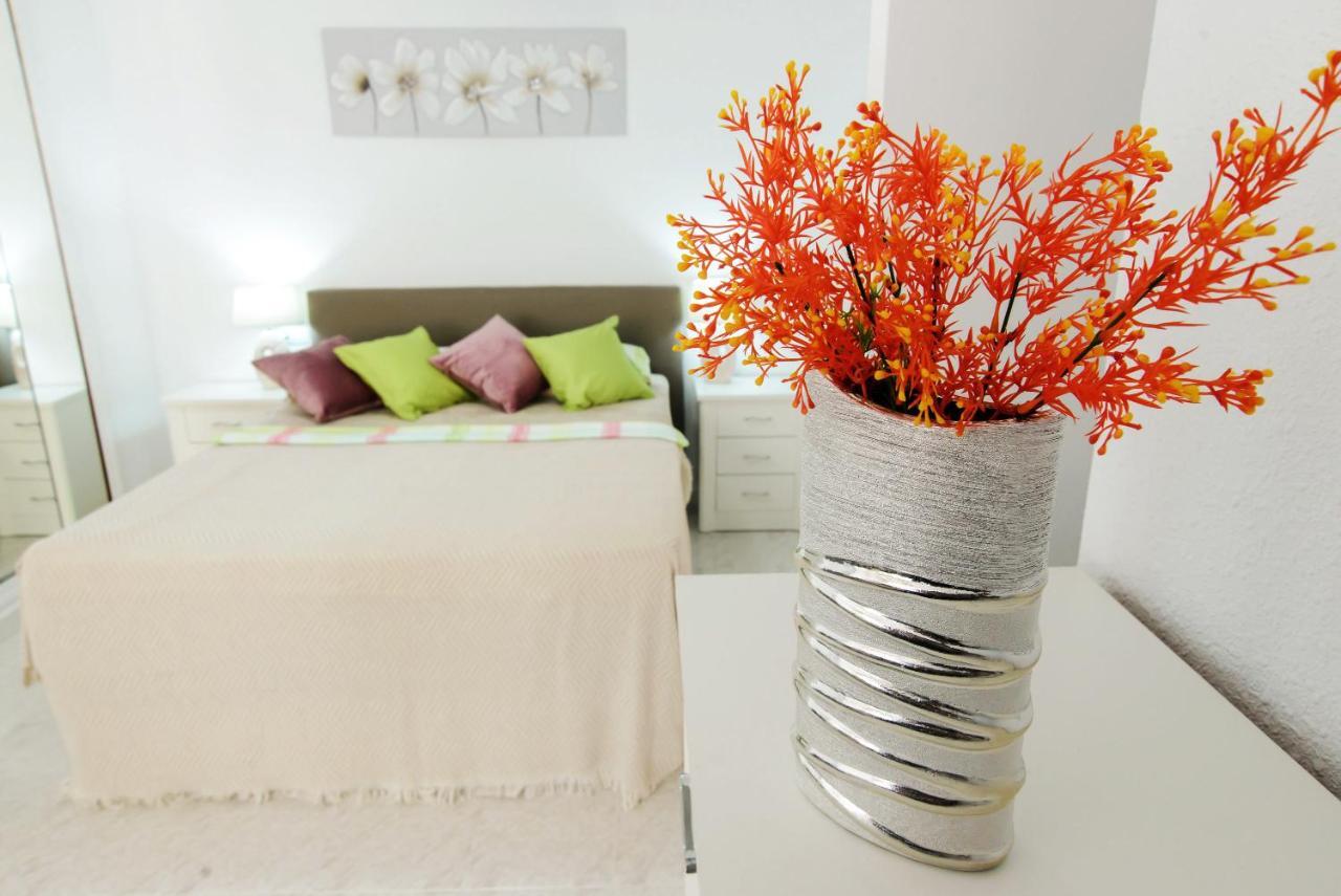 טורבייחה Holiday Suite Playa Del Cura מראה חיצוני תמונה